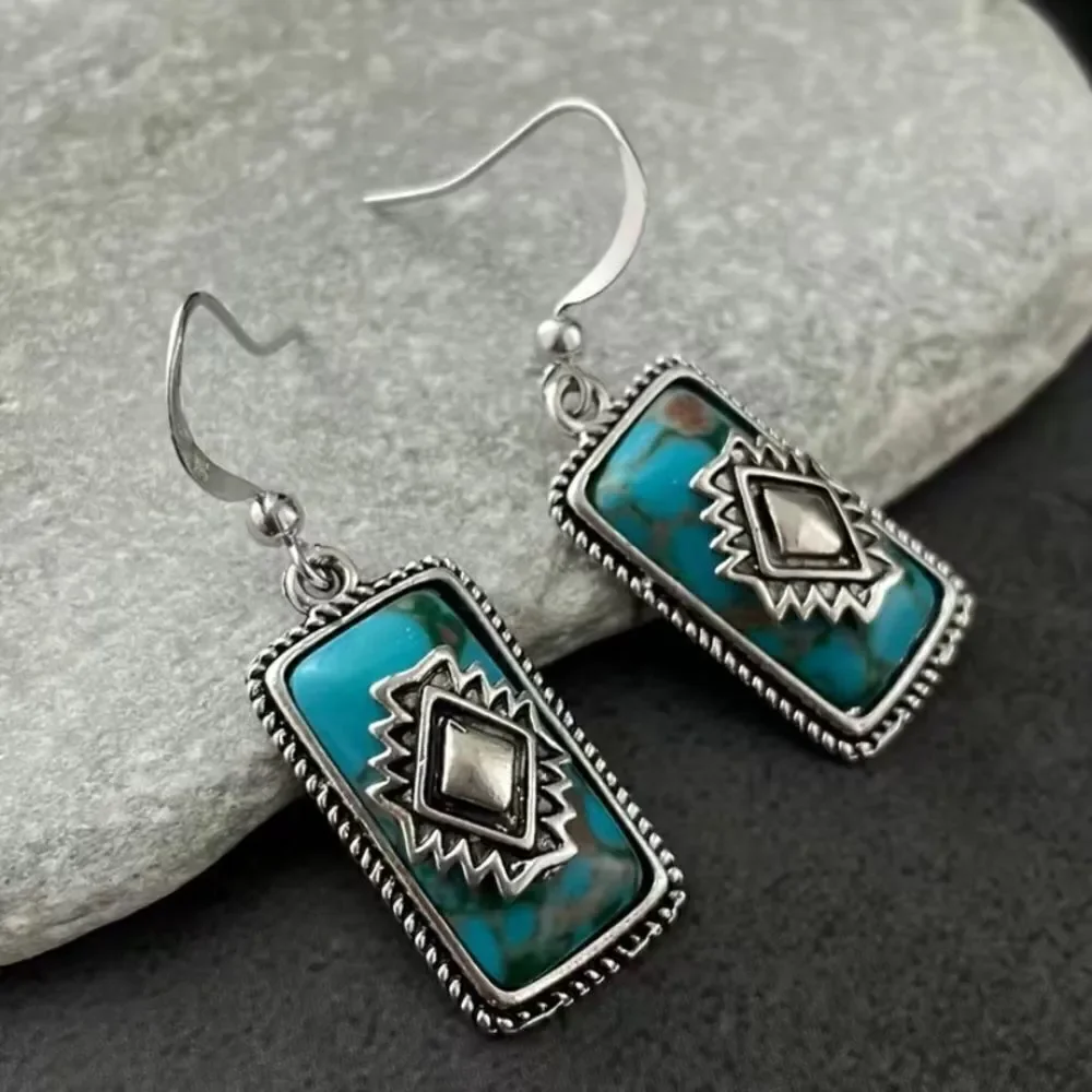 N/A ✨🆕✨gorgeous silver